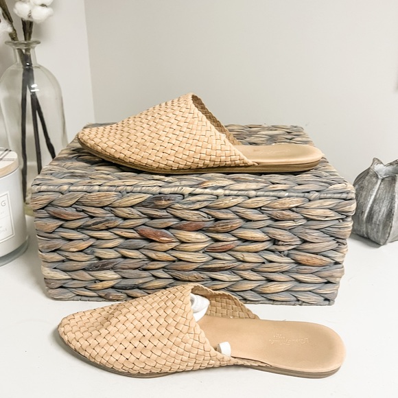 Universal Thread Tan Woven Flat Mule Slides Size 9.5 - Picture 3 of 6
